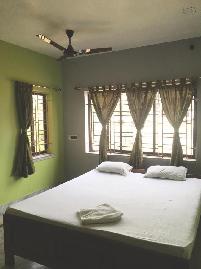 Whispering Woods Inn Bolpur Exterior foto